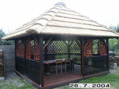 roofreedAltany, parasole